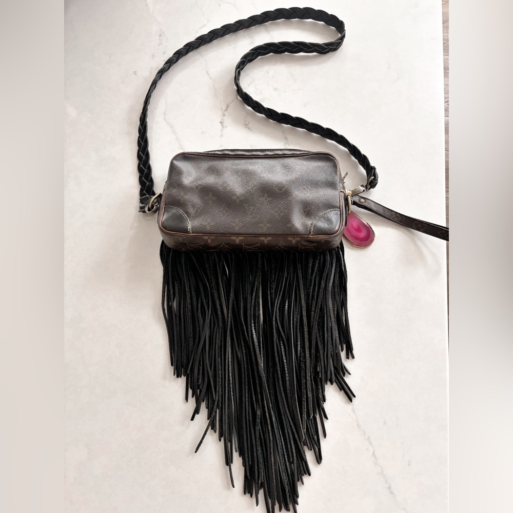 Chic Black and Brown Crossbody Bag with Fringe